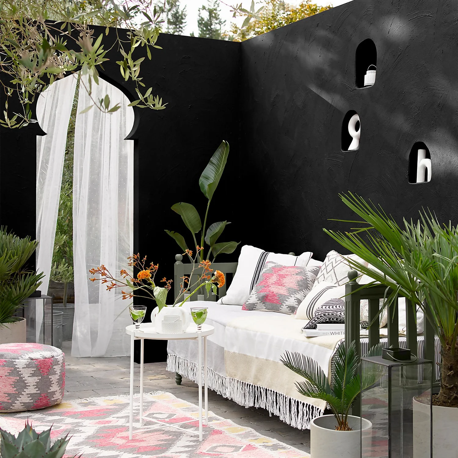 Sandtex® Ultra Smooth Masonry Paint Black - 2.5L Sandtex® Ultra Smooth Masonry Paint Black - 2.5L -Sandtex 12806289 1794871255659191