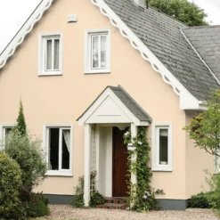 Sandtex® Ultra Smooth Masonry Paint Light Cream - 5L -Sandtex 12807399 1324871315570523