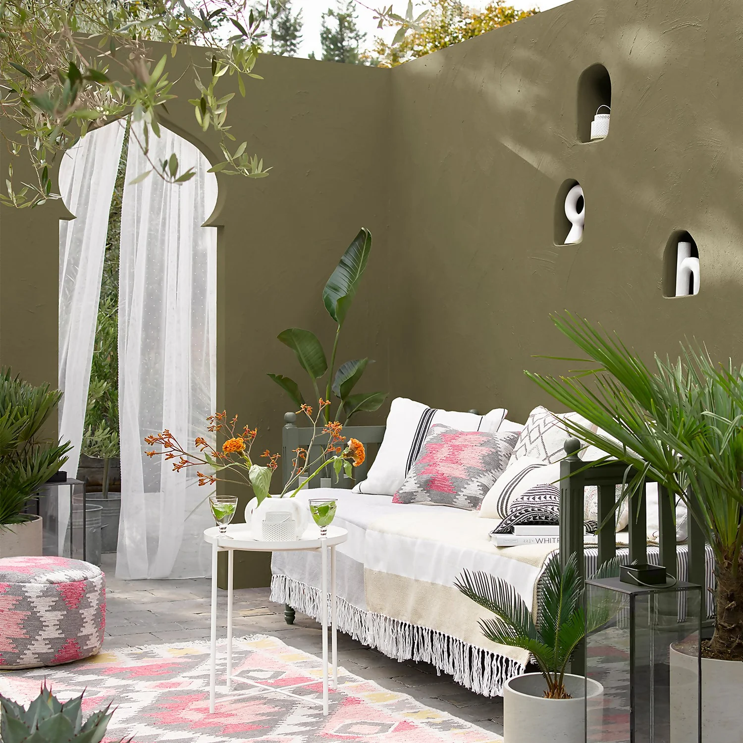 Sandtex® Ultra Smooth Masonry Paint Olive - 5L Sandtex® Ultra Smooth Masonry Paint Olive - 5L -Sandtex 12808376 1064871500044285