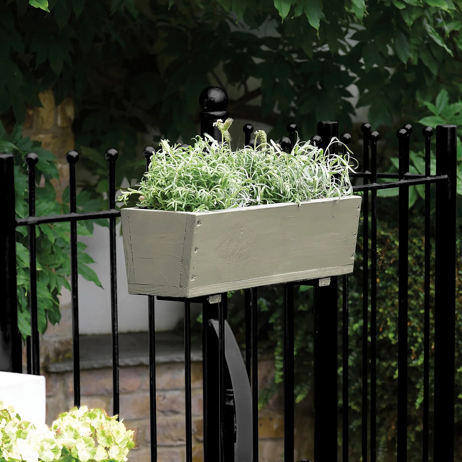 Sandtex® Exterior 10 Year Satin Paint Black - 750ml Sandtex® Exterior 10 Year Satin Paint Black - 750ml -Sandtex 12811207 1414871315286915