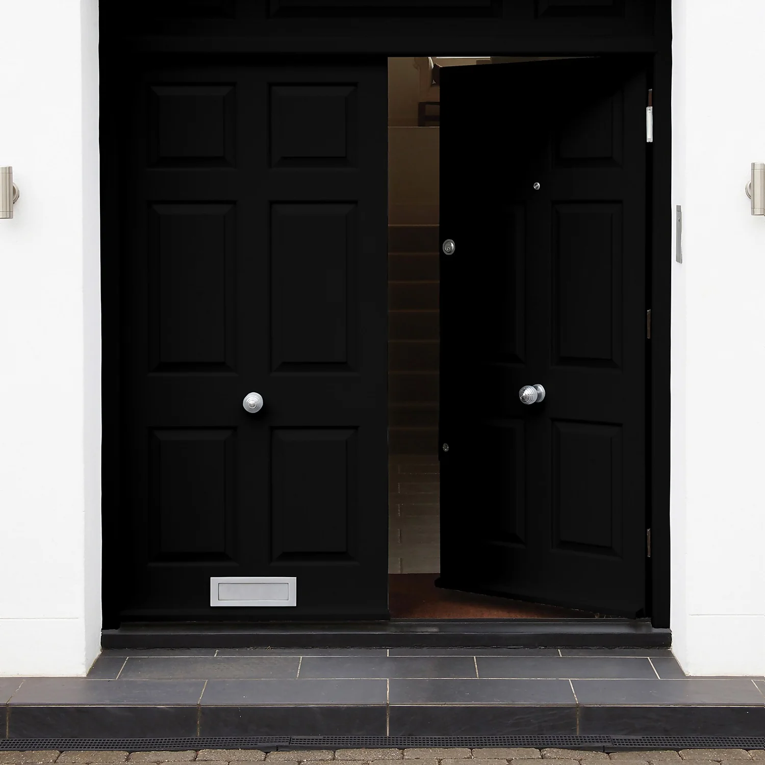 Sandtex® Exterior 10 Year Satin Paint Black - 750ml Sandtex® Exterior 10 Year Satin Paint Black - 750ml -Sandtex 12811207 1634871315246328